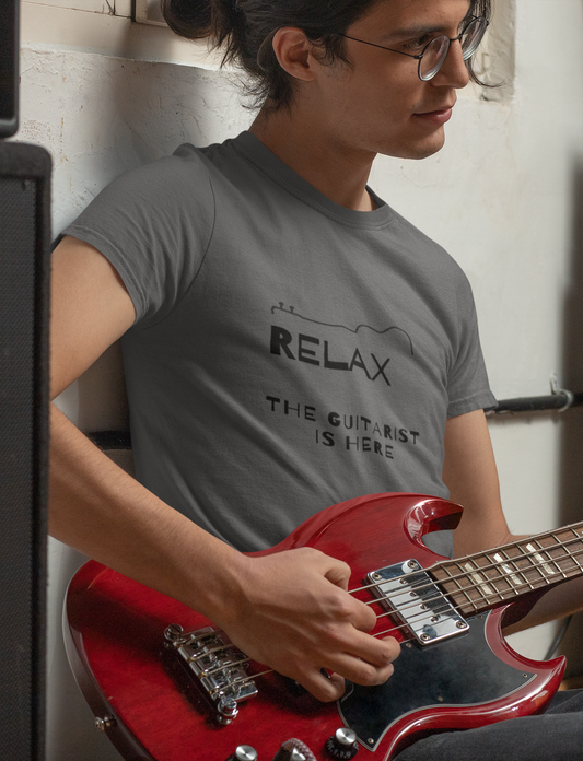 Minimalist Relaxation Design T-Shirt - "Relax and Unwind